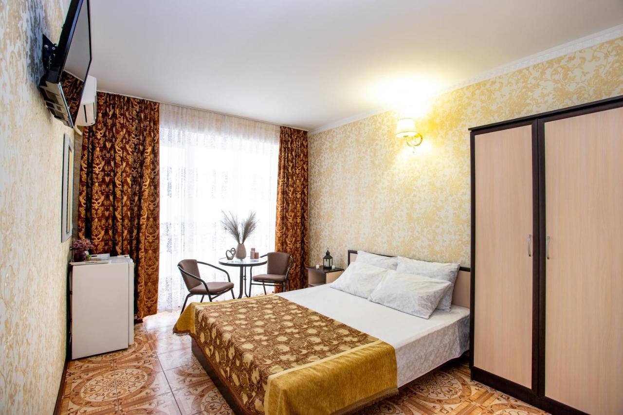 Олимп Otel Zaliznyi Port Dış mekan fotoğraf