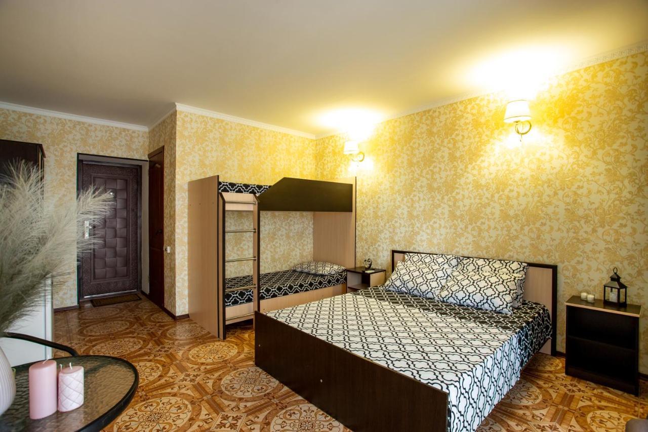 Олимп Otel Zaliznyi Port Dış mekan fotoğraf