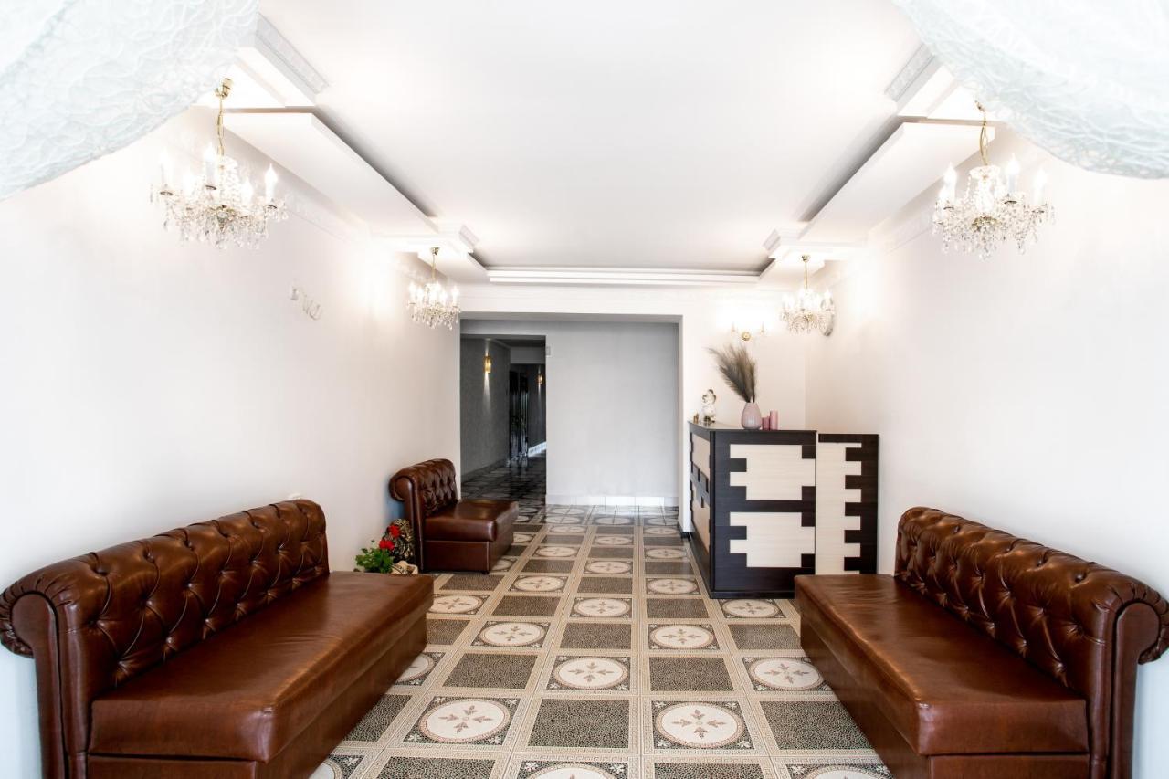 Олимп Otel Zaliznyi Port Dış mekan fotoğraf