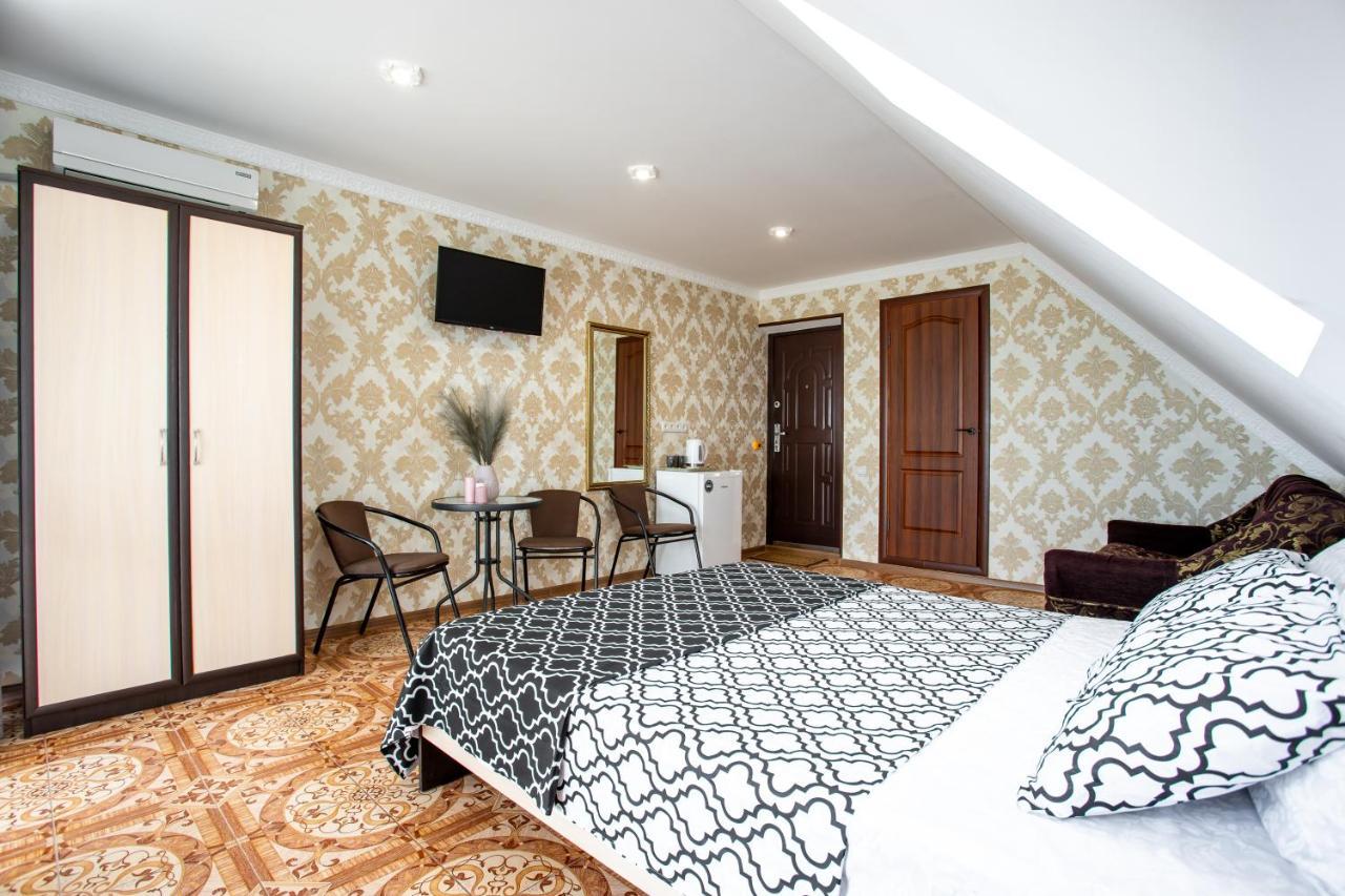 Олимп Otel Zaliznyi Port Dış mekan fotoğraf